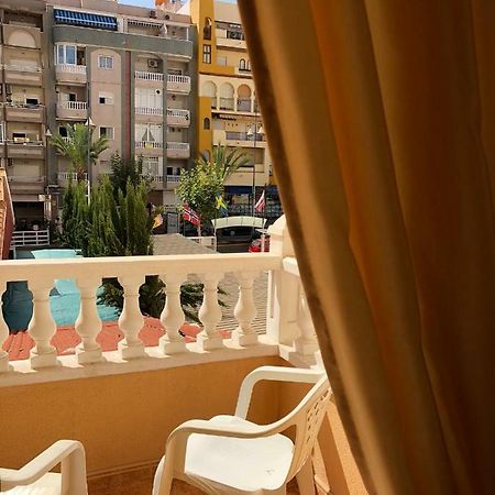 Sunny Appartment In The Center Torrevieja Exterior photo